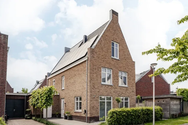 Twee-onder-één-kap te koop: Lagedijk 52, Spaarndam Spaarndam