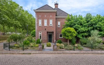 Twee-onder-één-kap te koop: Lagevoort 2, Schutsboom Helmond