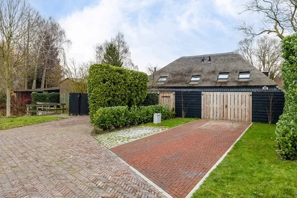 Twee-onder-één-kap te koop: Lageweg 19, Kersenboogerd-Zuid - Buurt 33 04 Hoorn