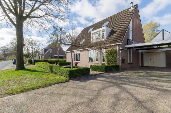 Tussenwoning te koop: Lageweg 67, Zuidlaren