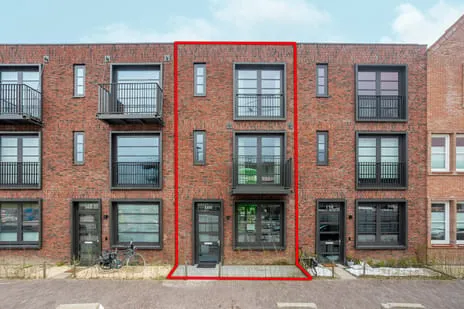Tussenwoning te koop: Lahemaalaan 160, Almere