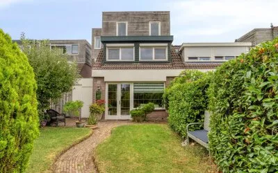 Corner house for sale: Lakenkopersweg 22, Aetsveld-Zuid Weesp