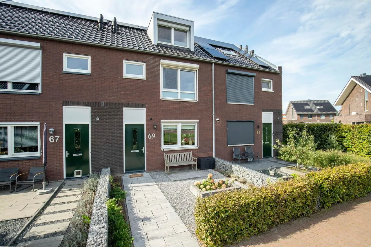 Tussenwoning te koop: Lakensnijdersgilde 69, Hasselt