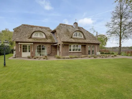 Appartement te koop: Lakerinksweg 13, Verspreide huizen Overdinkel Overdinkel