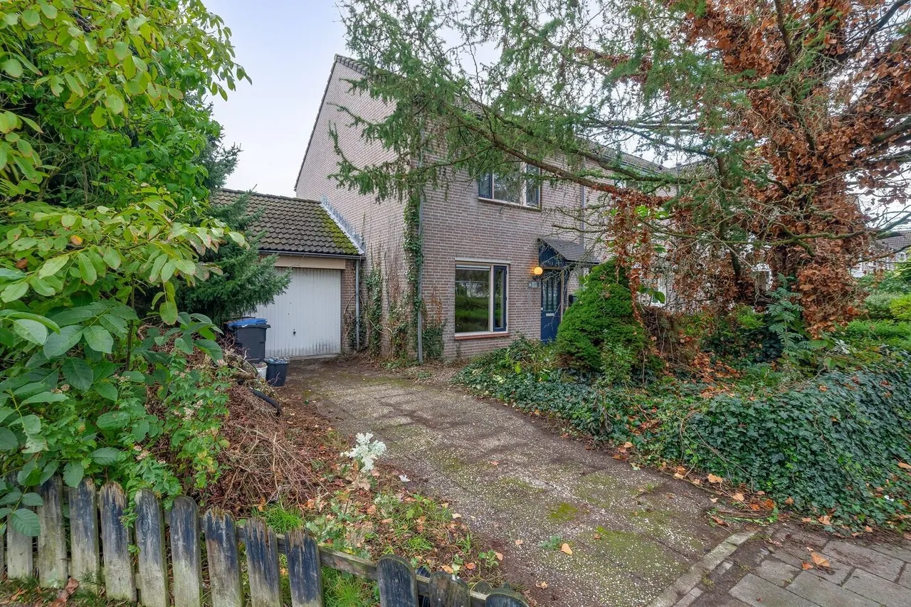 Tussenwoning te koop: Lambert de Wijsstraat 10, Tilburg