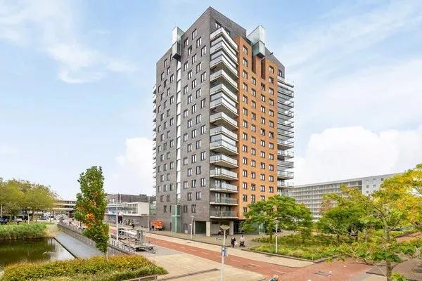 Woning te huur: Lambertus Zijlplein, Dudokbuurt Amsterdam