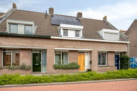 Tussenwoning te koop: Lanciersstraat 104, Hoogvenne Oost Tilburg