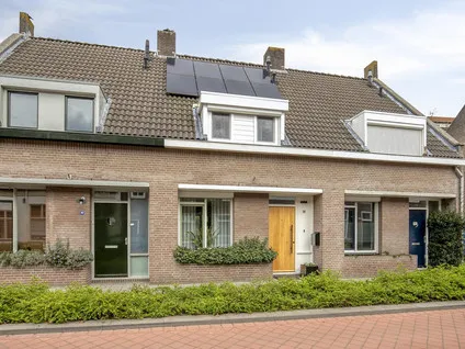 Tussenwoning te koop: Lanciersstraat 104, Hoogvenne Oost Tilburg