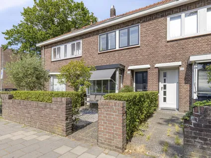 Tussenwoning te koop: Lanciersstraat 128, Hoogvenne Oost Tilburg