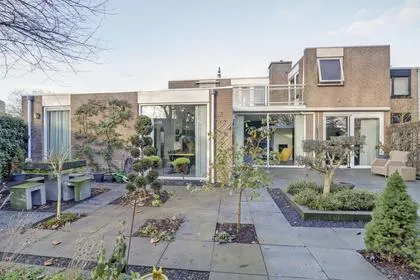 Hoekwoning te koop: Land van Waas 4, Europesebuurt Zwijndrecht
