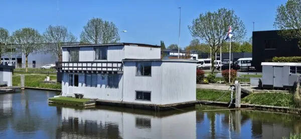 Woning te koop: Landbouwkade 8B, Emmeloord-Bedrijventerrein Nagelerweg Emmeloord