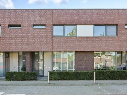 Tussenwoning te koop: Landbouwlaan 102, Berghem