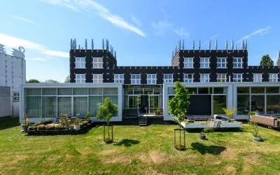 Tussenwoning te koop: Landgraaf 23, Skoatterwald Heerenveen