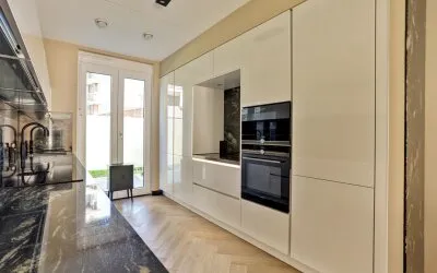 Tussenwoning te koop: Landkaartjehof 3, Hoogvliet Zuid Hoogvliet Rotterdam