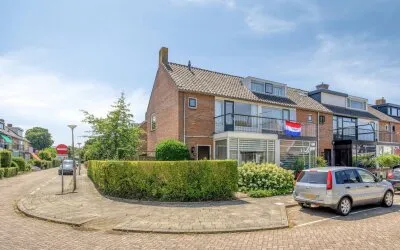 Hoekwoning te koop: Landmanshof 36, Dorp Hendrik-Ido-Ambacht