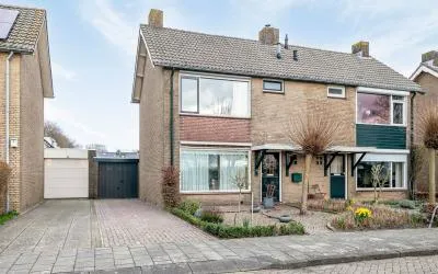 Twee-onder-één-kap te koop: Landonk 48, Raamsdonksveer Raamsdonksveer