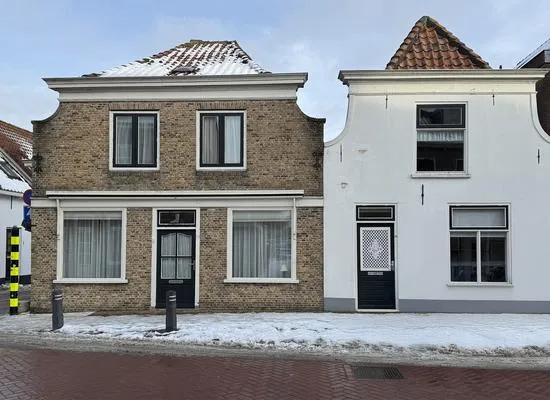 Hoekwoning te koop: Landpoortstraat 21, Willemstad
