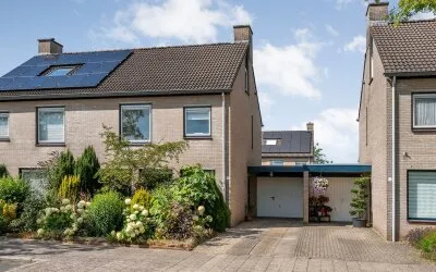 Tussenwoning te koop: Landsheerlaan 6, Schellerlanden Zwolle
