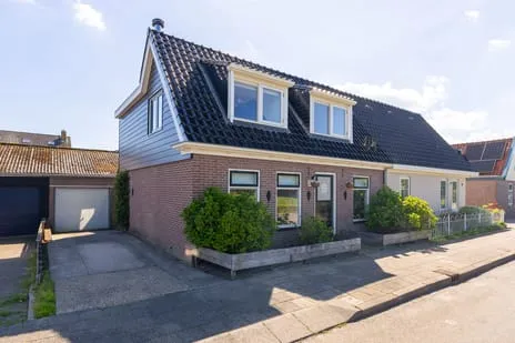 Twee-onder-één-kap te koop: Landstraat 20, Andijk Bangert Andijk