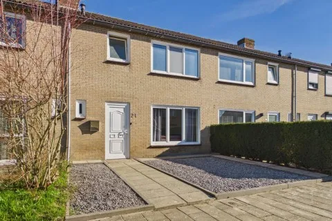 Tussenwoning te koop: Landstraat 21, Kern Sluiskil Sluiskil