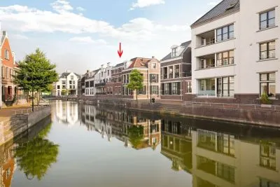 Tussenwoning te koop: Landstraat 211, Bussum