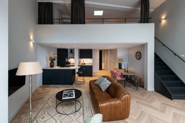 Appartement te huur: Landstraat 52F, Verbindingslaan Bussum