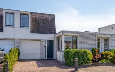 Tussenwoning te koop: Landstrekenlaan 110, De Staatsliedenbuurt 'S-Hertogenbosch