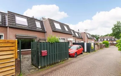 Tussenwoning te koop: Landvoogdstraat 61, Eikenderveld Heerlen