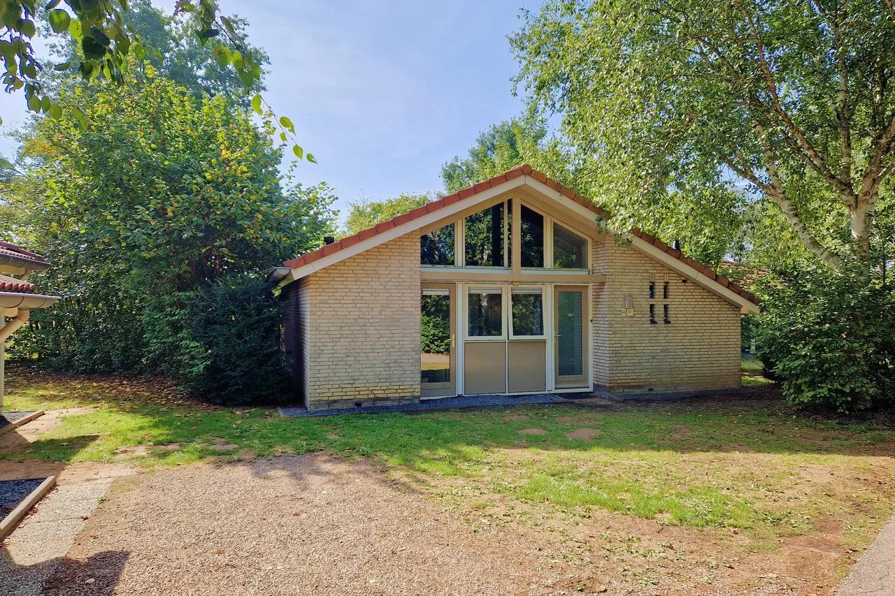 Vrijstaande woning te koop: Landweerswal 2-87, Braamt