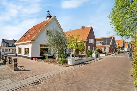Vrijstaande woning te koop: Landweg 16, Harderwijk