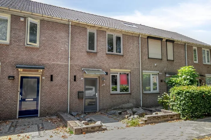 Tussenwoning te koop: Lange Bunder 60, Bavel Bavel (Gem. Breda)