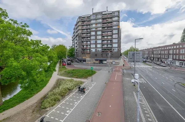Apartment for sale: Lange Hilleweg 408, Bloemhof Rotterdam