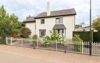 Vrijstaande woning te koop: Lange Hofstedestraat 1, Buren Tielseweg Buren