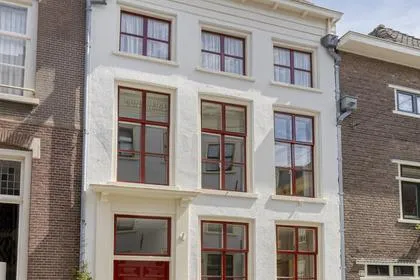 Tussenwoning te koop: Lange Hofstraat 14, Stadskern Zutphen