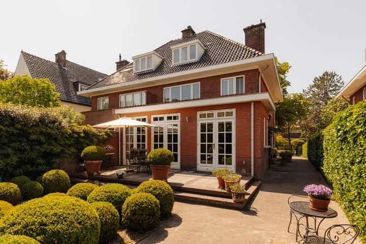 Semi-detached for sale: Lange Kerkdam 25, De Deijl Wassenaar