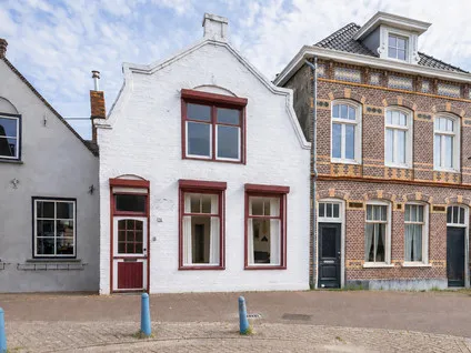 Tussenwoning te koop: Lange Kerkstraat 13, Binnenstad-Java Terneuzen