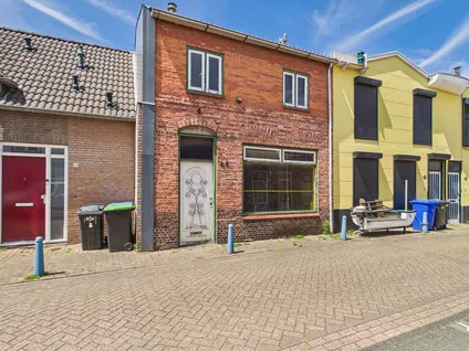 Tussenwoning te koop: Lange Kerkstraat 44, Binnenstad-Java Terneuzen