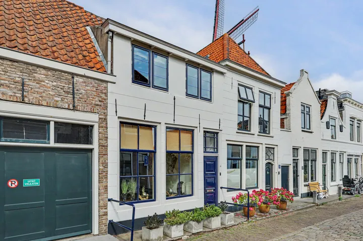 Twee-onder-één-kap te koop: Lange Nobelstraat 31, Zierikzee binnen de vesten Zierikzee