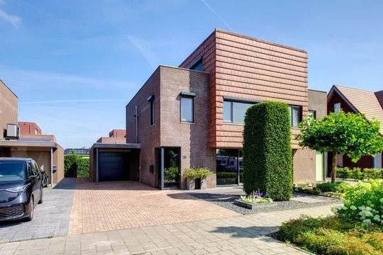Twee-onder-één-kap te koop: Lange Sissen 29, Appingedam