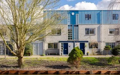 Tussenwoning te huur: Lange Sloot 38, Florarondebuurt Velserbroek