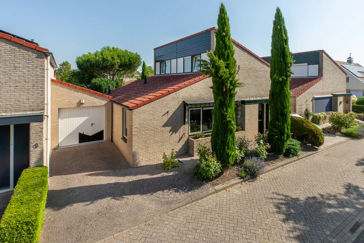 Tussenwoning te koop: Lange Voorhout 5, Koudekerke Koudekerke
