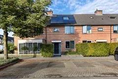 Tussenwoning te koop: Lange Voren 98, Barneveld