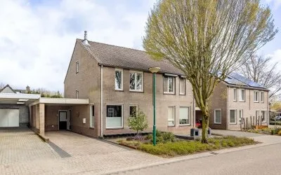 Tussenwoning te koop: Lange Akker 8, Overloon Centrum Overloon