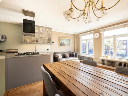 Tussenwoning te koop: Lange Herenvest 94, Burgwal Haarlem