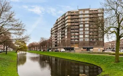 Appartement te koop: Lange Hilleweg 398, Bloemhof Rotterdam