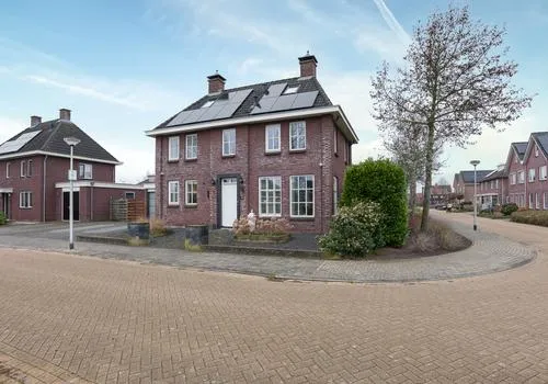Vrijstaande woning te koop: Lange Hout 22, Kloosterhout Assen