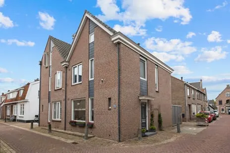 Twee-onder-één-kap te koop: Lange Kerkstraat 21, Montfoort Montfoort