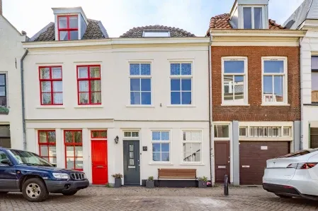 Tussenwoning te koop: Lange Lauwerstraat 23, Utrecht