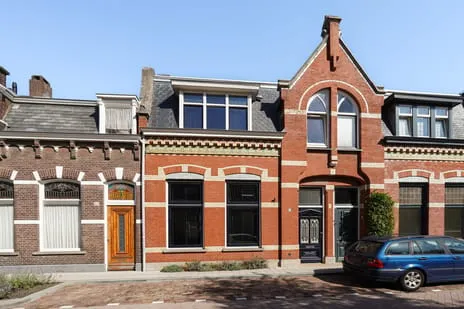 Tussenwoning te koop: Lange Nieuwstraat 61, Theresia Oost Tilburg