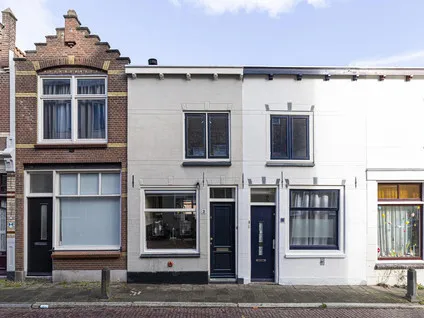 Tussenwoning te koop: Lange Noodgodsstraat 31, Gouda